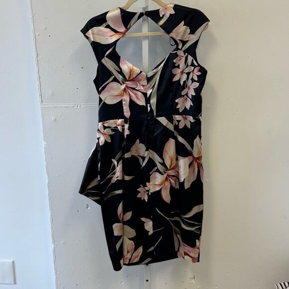 Maggy London Petite Floral Black Dress with Pink Accents Keyhole Mini 14P - Picture 2 of 13